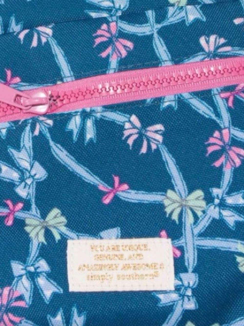 Simply Southern Sling Bag Blue Ribbon Pattern - Picture 2 of 2